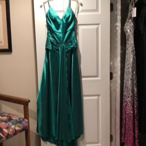 Jovani gown, emerald green, size 6.